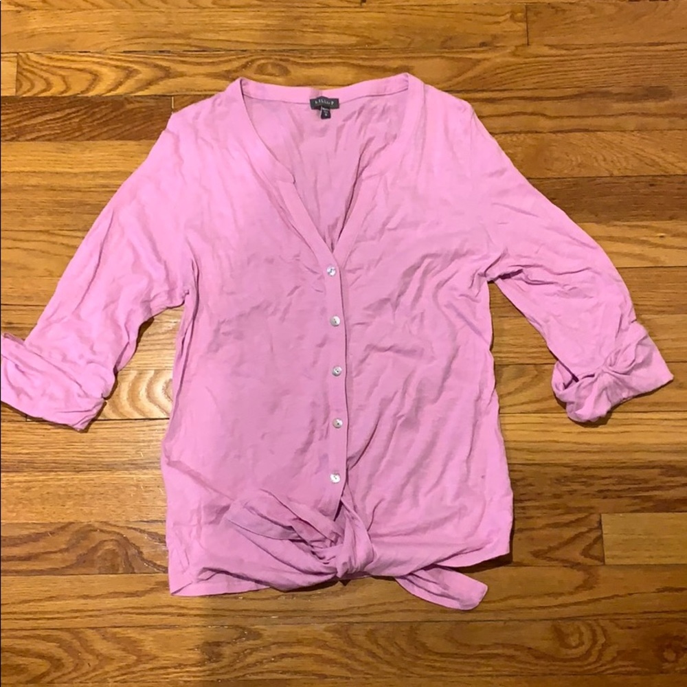 Cotton blouse with front tie